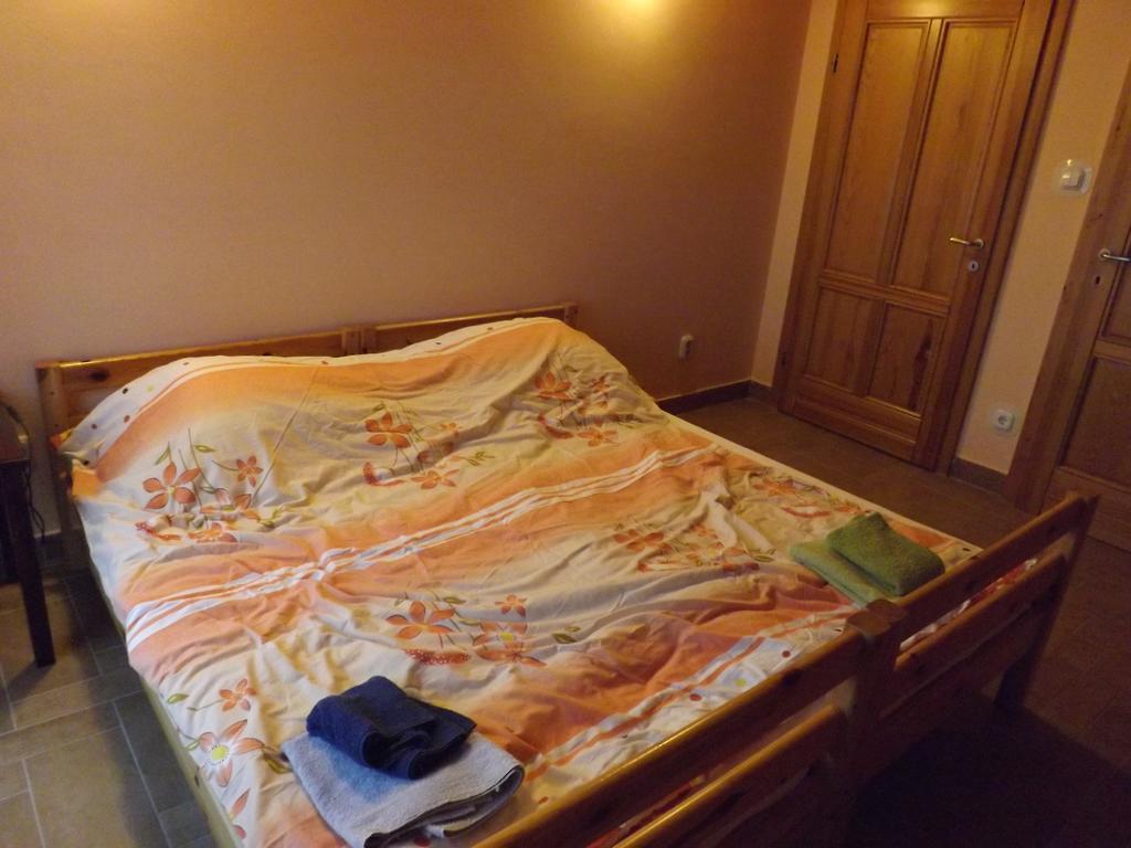 Napos Vendeghaz Hotel Gyor Ngoại thất bức ảnh